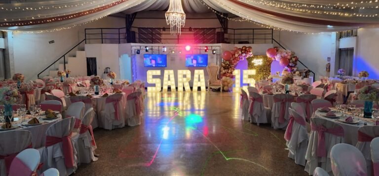 Quince 15 años silla trono letras led en Granada Cundinamarca