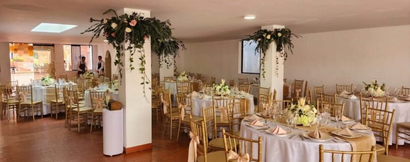cotizacion decoracion catering con sillas tifanny doradas para bautizo en san bernardo Cundinamarca