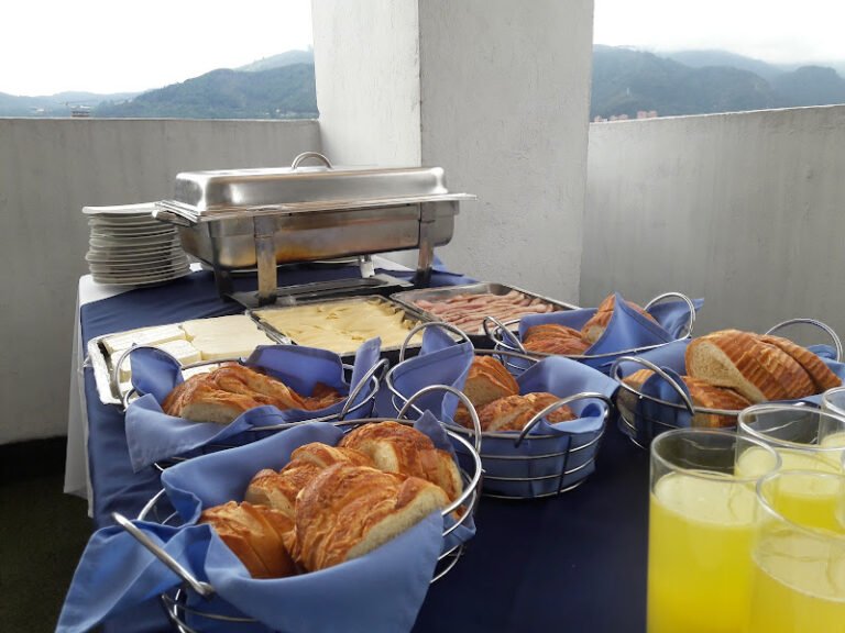 cotizar planes para fiestas asambleas reuniones empresariales en Granada Cundinamarca